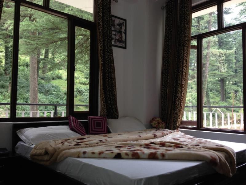 Oyo 1153 The Oak Valley 达兰萨拉 外观 照片